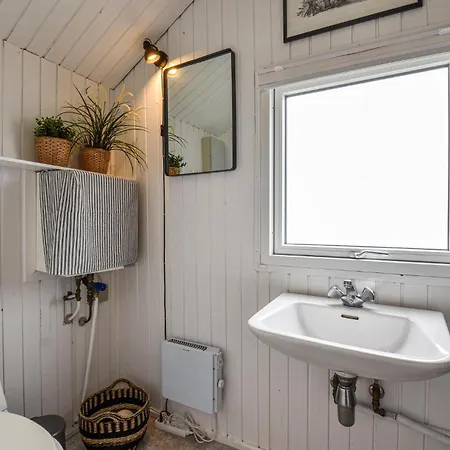 2 Bedroom Amazing In Ulfborg