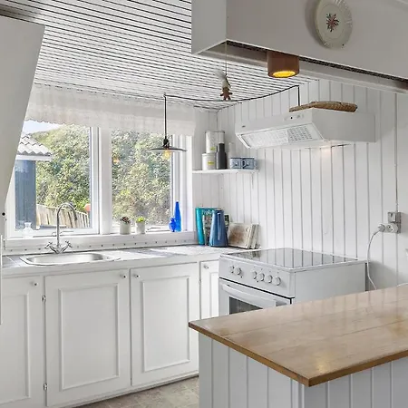 2 Bedroom Amazing In Ulfborg